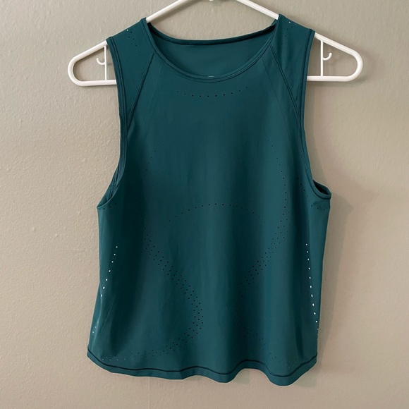 lululemon athletica Tops - Lululemon Green Ventilated Running Tank Top Size 4